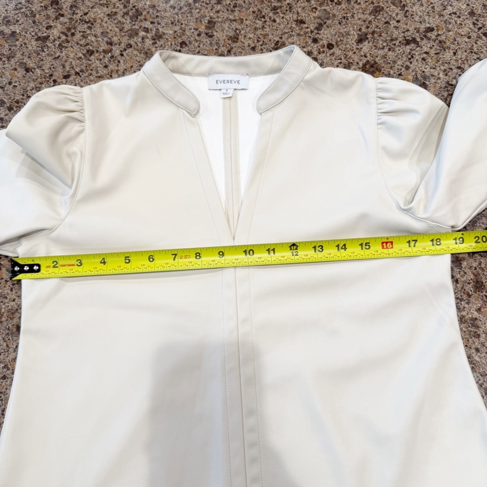 Evereve Ryann Faux Leather Top in Ivory size small - Picture 10 of 10